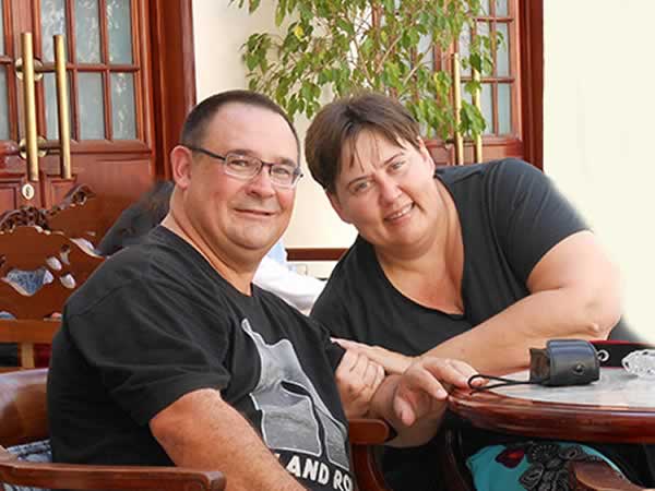 Looking For An Ocularist - Eyes Alive